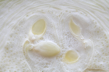 Zucchini im Anschnitt