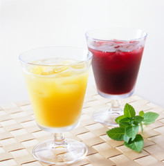 オレンジジュース_グレープジュース