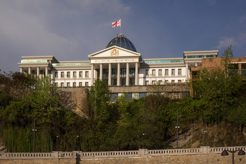Obraz premium georgian parliament in tblisi