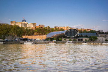 kura riverside with famous theatre © Horner