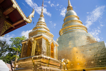 Naklejka premium Wat Phra Singh Temple in Chang Mai, Thailand