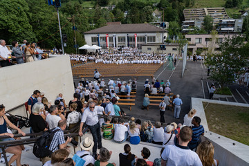 Freudenstein füllt sich mit Schülern und Zuschauern am Jugendfest Brugg