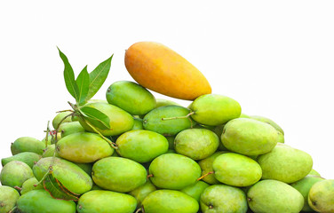 pile of raw mangoes fruit pile isolated on white background