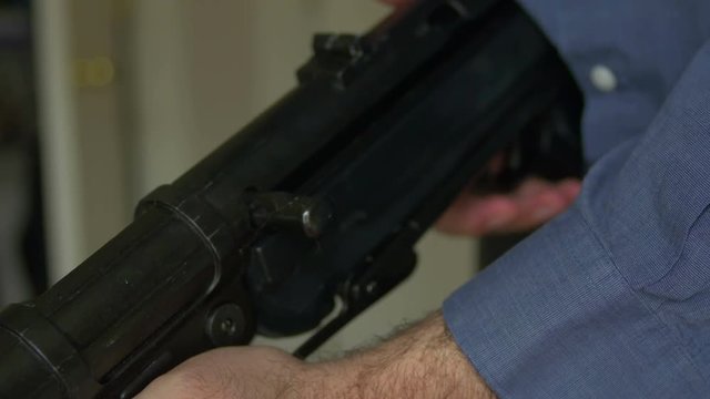 dry firing a sub machine gun