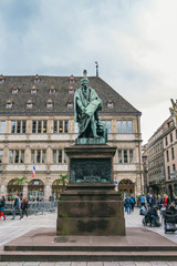 Fototapeta na wymiar Monument to Johann Guttenberg in Strasbourg