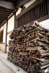 Many firewood and hanok.
