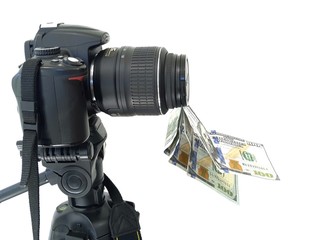  Camera and money, earnings for photographs on photobanks