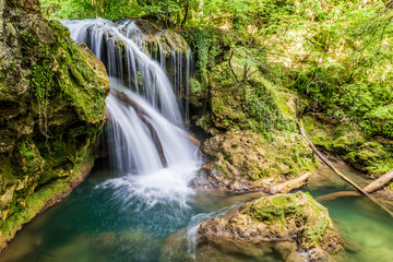 Fototapeta na wymiar La Vaioaga waterfall, Romania
