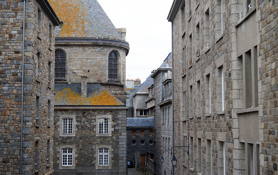 old building in the city osf st malo