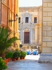 Fototapeta na wymiar Vicolo in Piazza Bellini a Palermo - Sicilia