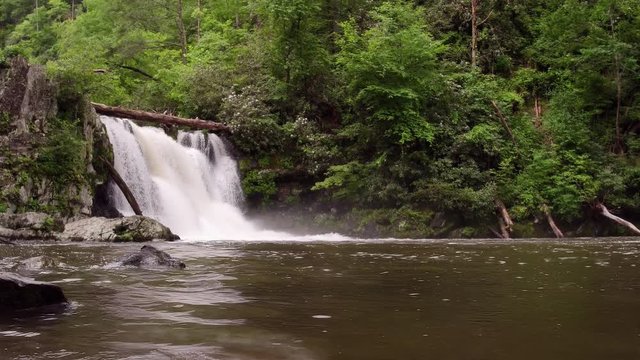 Establishing shot of Abrams falls waterfall 4k