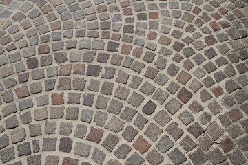 Pflastersteinen
