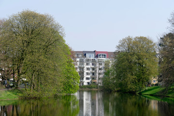 Fototapeta na wymiar Wohnhäuser, Mehrfamilienhäuser