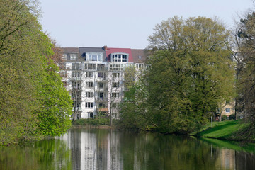 Fototapeta na wymiar Wohnhäuser, Mehrfamilienhäuser