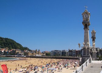 Obraz premium Clocks of La Concha Bay, San Sebastian, Guipuzcoa, Spain