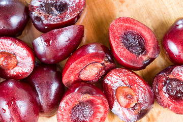 sliced red sweet cherries