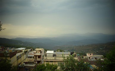 Fototapeta premium Waking up to Ranikhet's Sunrise. Everyday. 