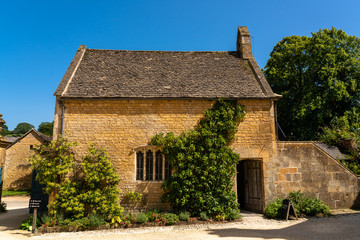 Fototapeta na wymiar English Country House and Garden