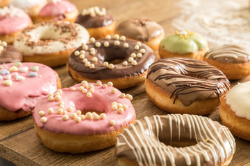 donuts with icing sugar