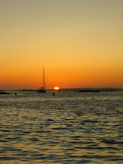 Secuencia de fotos de la puesta de sol del 24 de julio de 2009. San Vicente do Grove (Espa&ntilde;a). Foto 2.