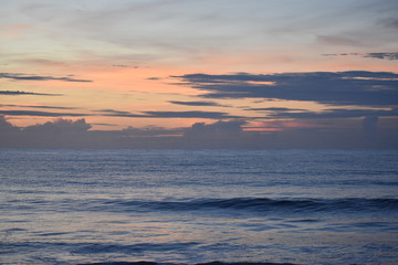 Fototapeta na wymiar sunrise at horizon