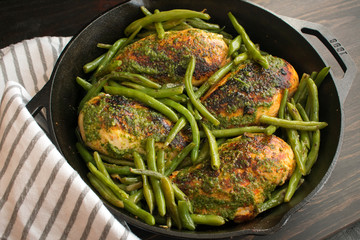 Chimichurri Chicken and Green Beans Skillet