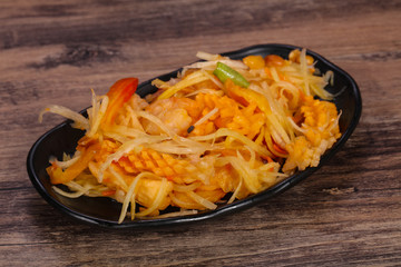 Thai salad with papaya and prawn