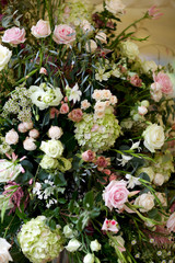 table arrangement of flowers