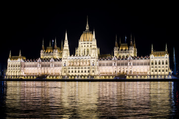 Fototapeta na wymiar Hungarian Parliament Building, also known as the Parliament of Budapest. One of Europe's oldest legislative buildings.