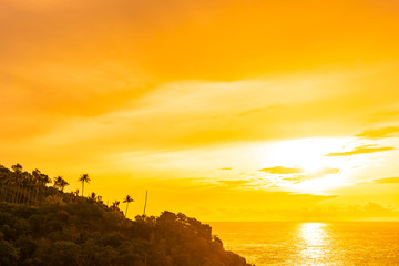 Beautiful outdoor tropical beach sea around samui island with coconut palm tree and other at sunset time