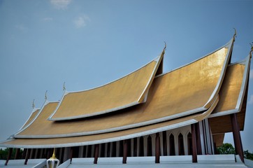 Fototapeta na wymiar the beautiful temple