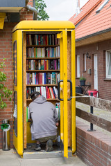 Bücherschrank