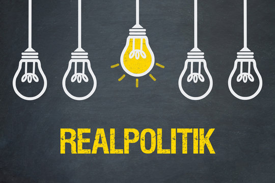 Realpolitik / Tafel mit Glühbirnen