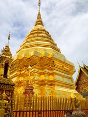 Fototapeta premium Wat Phra That Doi Suthep is a buddhist temple and tourist attraction in Chiang Mai, Thailand