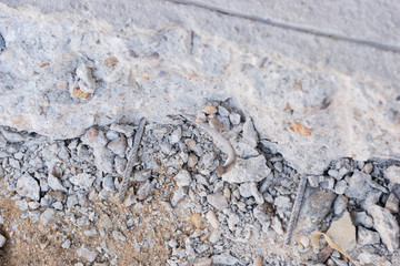Stahlarmierung eines Betonfundaments auf der Bausstelle