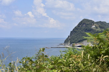 island in the sea