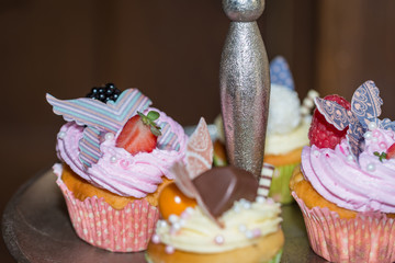 Wunderschöne dekorierte Muffins, Deutschland