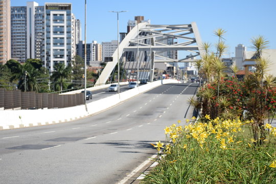 Ponte Met&aacute;lica Osasco