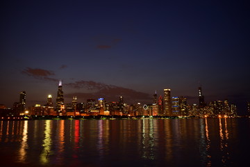 Fototapeta na wymiar Nightime skyline of Chicago