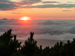 夕焼け 日の入り 雲海 登山