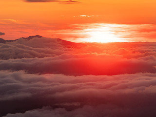 夕焼け 日の入り 雲海 登山