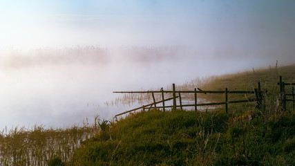 Poranne mgły nad rzeką Narew. Magia Podlasia © podlaski49