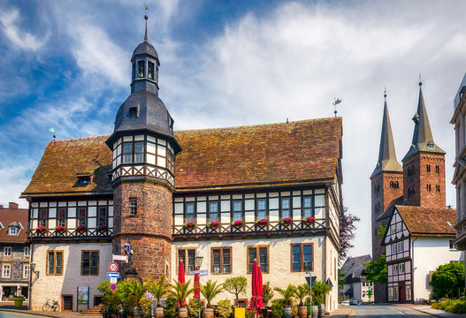 Historisches Rathaus der Hansestadt H&ouml;xter an der Weser in Nordrhein-Westfalen