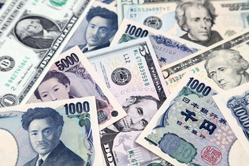 Assorted American and Yen banknotes