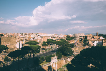 Fototapeta premium Panoramic view of city Rome with Roman forum and Colosseum from Vittoriano