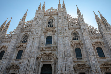 Fototapeta na wymiar Panoramic view of exterior of Milan Cathedral (Duomo di Milano)