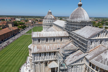 Fototapeta na wymiar Panoramic view of Piazza del Miracoli with Pisa Cathedral and Baptistery