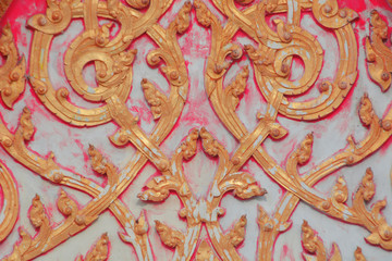 Stucco karma Most will have the walls of the building. The owner has a taste of stucco. There are many places in Thailand.