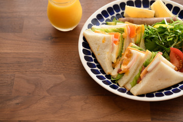 クラブハウスサンドイッチ