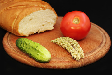 Vegetarian food: vegetables, cereals, nuts, greens.